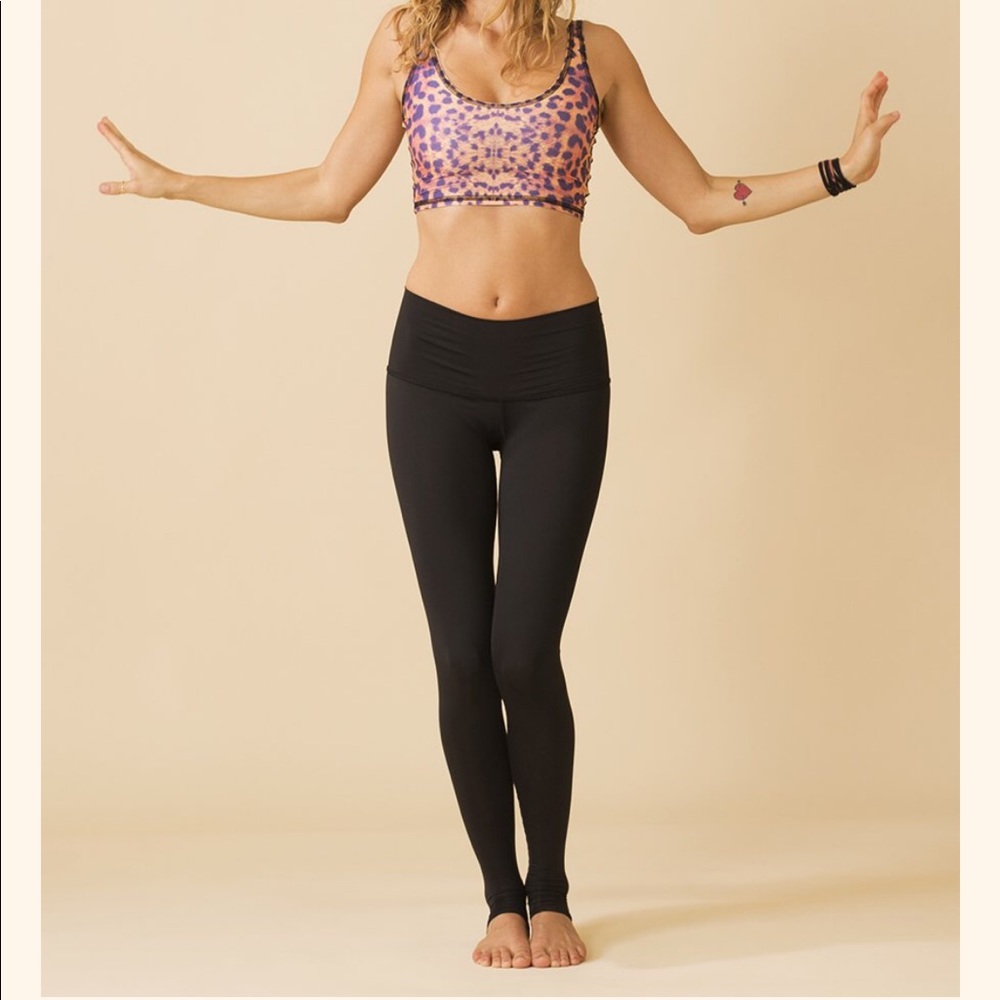TEEKI - SOLID BLACK HOT PANTS-  GREAT CONDITION.